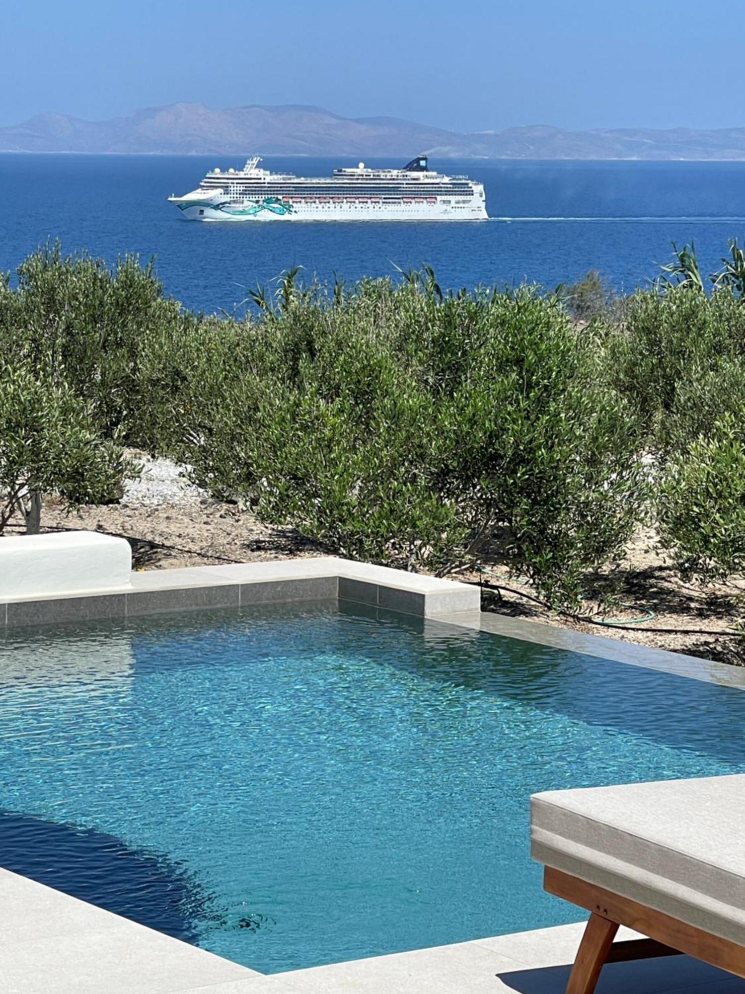 Saint John Oia-Exclusive Private Heated Pool Villas Exteriör bild