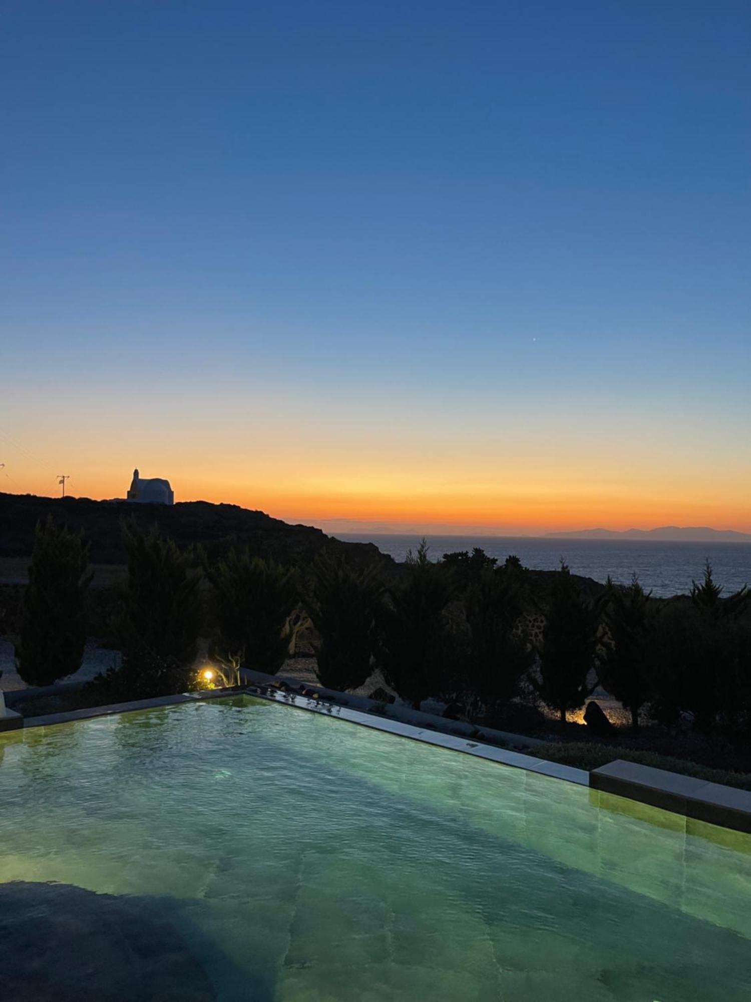 Saint John Oia-Exclusive Private Heated Pool Villas Exteriör bild